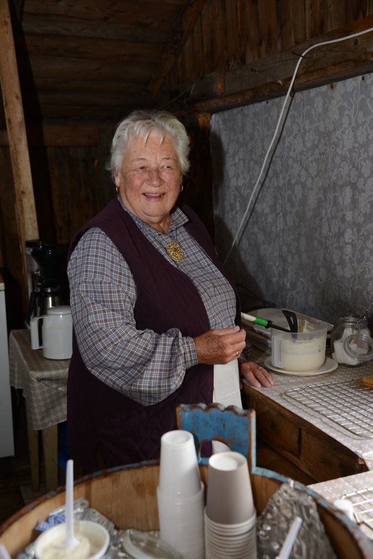 Randi Solbraa making traditional Norwegian waffles for the visitors.
